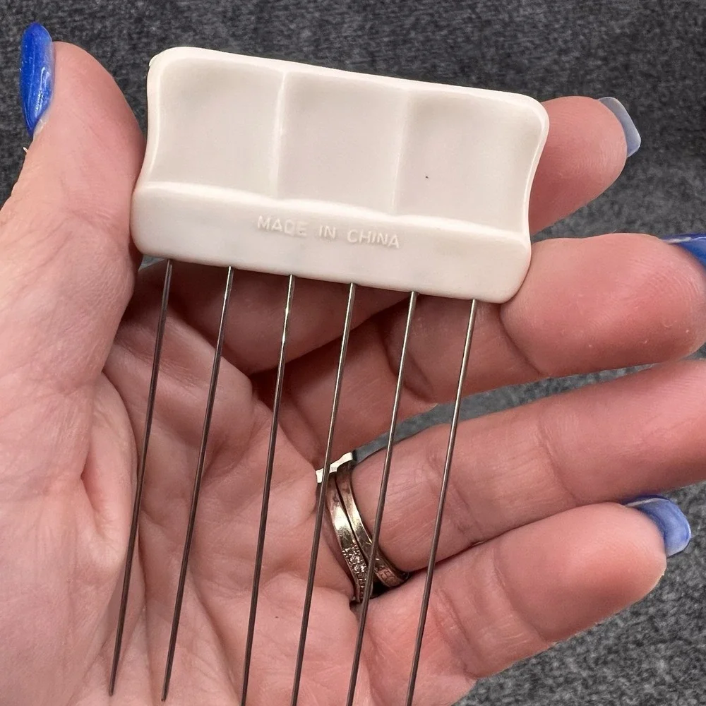 Lot Of 2 Hair Styla Hair Pick Comb Tease Lift Metal Purse Black & White 3.5